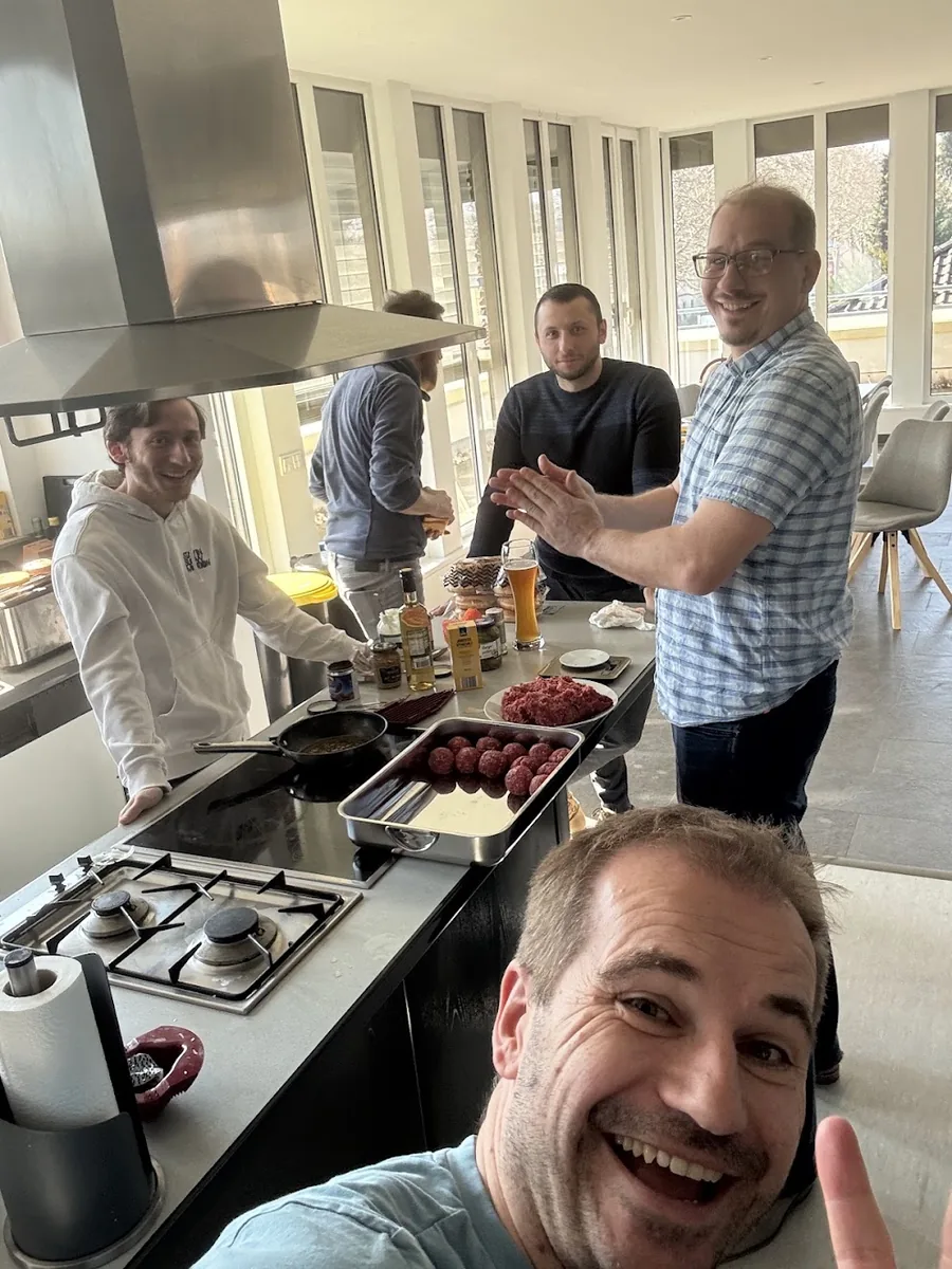 Gemeinsam kochen in der coodoo Küche